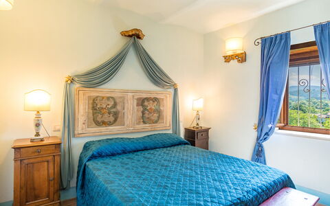 Antica Villa Della Lana: Meubles, Design Intérieur, Chambre, Lit, Drap De Lit, Literie, Sol, Éclairage, Sol, Linge