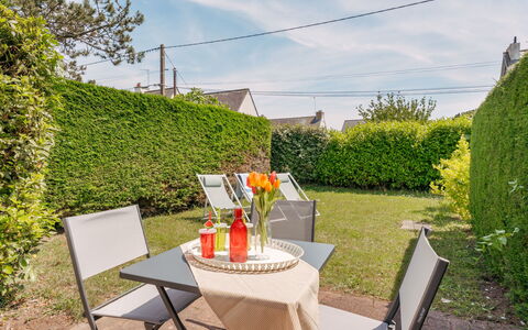 Le Parco: Meubles, Mobilier De Jardin, Arbuste, Tableau De Plein Air, Table, Jardin, Chaise, Table Cuisine Et Salle A Manger, Couverture De Sol, Cour