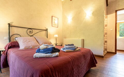 Casa Gabrielle: Mur, Bois, Meubles, Plafond, Lit, Design Intérieur, Chambre, Sol, Domicile, Drap De Lit