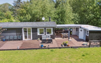 Holmer - 2.5Km from the Sea