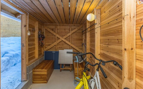 Jerisrannantie 7: Bois, Chalet, Cabane En Rondins, Forêt, Cabanon, Batiments Jardin, Mélèze, Des Bois, Tache De Bois