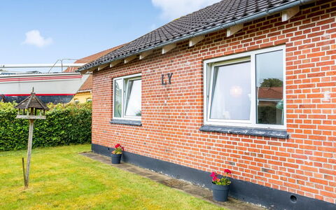 Kirsi - from the Sea: Herbe, Prairie, Lot Terre, Chalet, Zone Rurale, Prairie, Batiments Jardin, Jardin, Cabanon