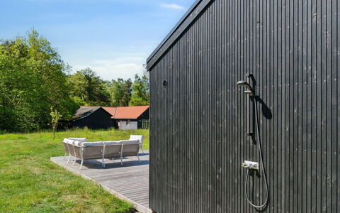 Tove - 350M from the Sea: Bois, Meubles, Appartement, Pièce, Plafond, Tache De Bois, Chaise, Dur, Vernis, Lumber