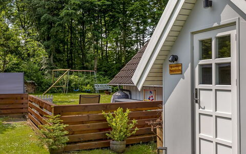 Ejvind - 30Km from the Sea: Biens, Ombre, Allée, Ferme