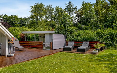 Ejvind - 30Km from the Sea: Biens, Ombre, Allée, Ferme
