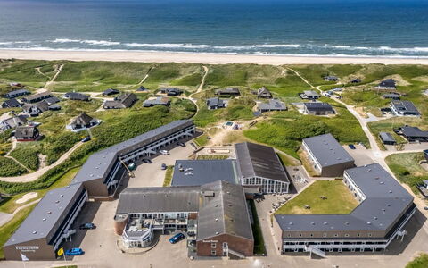 Jari - 200M from the Sea: Domicile, Chalet, Porche, Siding, Ferme, Structure En Plein Air