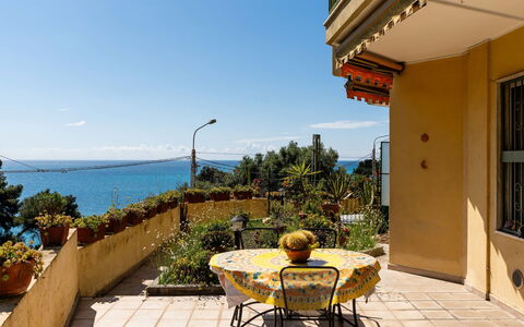 Casa di Roberto: Mer, Balcon, Océan, Côte, Ombre, Pot De Fleur, Eco Hôtel, Plante D'Appartement, Villa