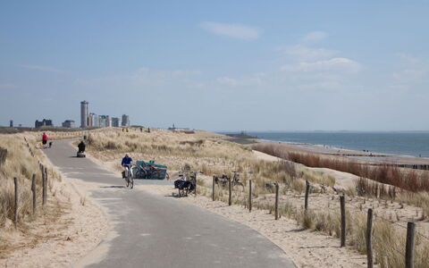 Vlissingen 600: Côte, Plage, Horizon, Des Loisirs, Rive, Cotiers Et Relief Océaniques, Le Sable, Mer, La Tour, Vélo