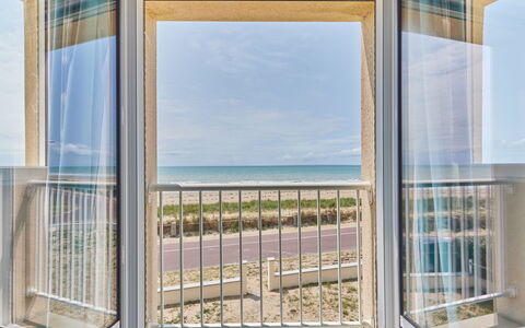 La Surprise: Piscine, Appartement, Balcon, Recours, Mobilier De Jardin, Appartement Penthouse, Villa