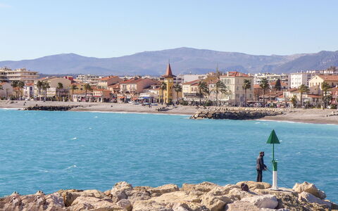 Le St Cloud: Ciel, Côte, Plage, Cotiers Et Relief Océaniques, Rive, Mer, Été, Des Loisirs, Vacances, Banque