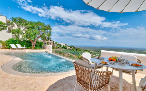 Villa Augusta Vista Mare: Nuage, Recours, Mobilier De Jardin, Piscine, Côte, Aménagement Paysager, Chaise, Océan, Ville Resort, Balcon