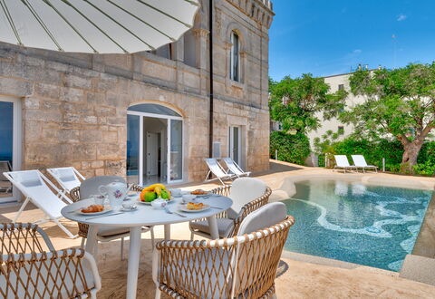 Villa Augusta Vista Mare: Biens, Piscine, Manoir, Villa, Ville Resort, Hacienda, Palais, Mobilier De Jardin, Recours