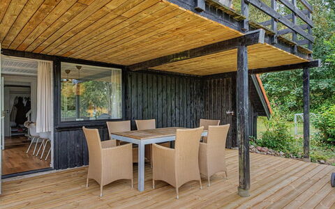 Sunna - 1Km from the Sea: Toit, Maison, Lot Terre, Domicile, Chalet, Biens, Batiments Jardin, Ombre, Cabane En Rondins, Aménagement Paysager