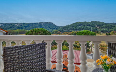 Rab Lopar 200: Porche, Balcon, Domicile, Balustre, Balustrade, Clôture, Villa, Mobilier De Jardin, Tache De Bois, Eco Hôtel