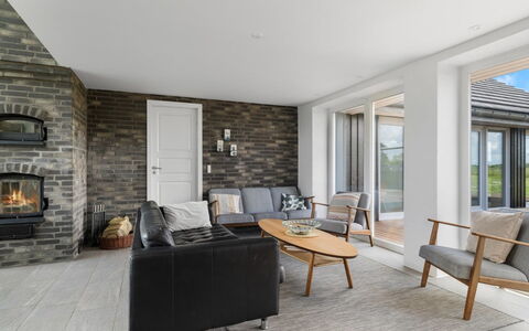 Ung - 460M from the Sea: Mur, Sol, Bois, Design Intérieur, Sol, Meubles, Domicile, Plafond, Salon, Parquet