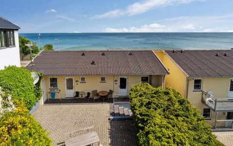 Ayo - 75M from the Sea: Appartement, Condominium, Biens, Balcon, Villa, Hôtel