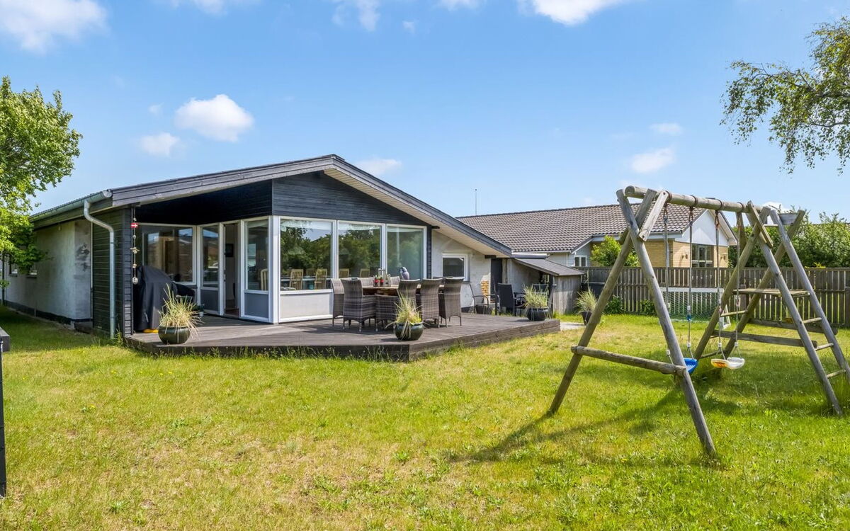 Yardila - 900M from the Sea