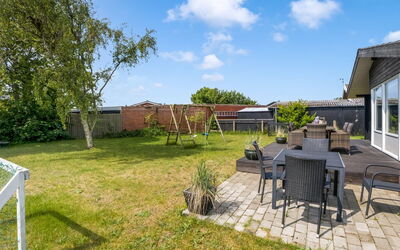 Yardila - 900M from the Sea
