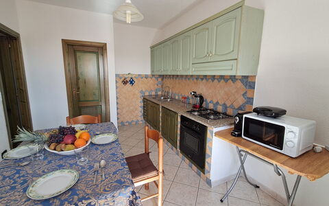 La Casetta Di Greise: Meubles, Sol, Design Intérieur, Sol, Bois, Cuisine, Pièce, Comptoir, Principaux Appliance, Appareil De Cuisine