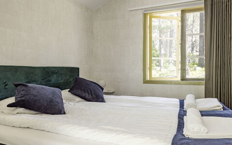 Hölick Minichalet Plus 6: Mur, Design Intérieur, Sol, Meubles, Sol, Linge, Chambre, Textile, Lit, Pièce