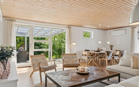 Annabeth - 850M from the Sea: Appartement, Condominium, Biens, Balcon, Villa, Hôtel