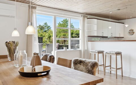 Annabeth - 850M from the Sea: Appartement, Condominium, Biens, Balcon, Villa, Hôtel