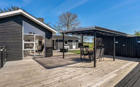 Herwarth - 400M from the Sea: Biens, Ombre, Allée, Ferme