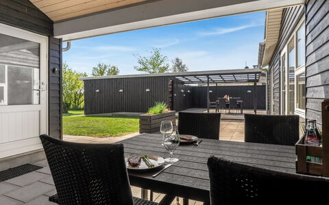 Herwarth - 400M from the Sea: Biens, Ombre, Allée, Ferme