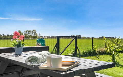 Herwarth - 400M from the Sea: Biens, Ombre, Allée, Ferme