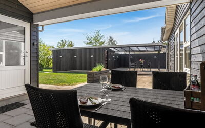 Herwarth - 400M from the Sea