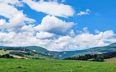 Cerny Dul 30: Ciel, Nuage, Bleu, Jour, Herbe, Vert, Environnement Naturel, La Nature, Montagnes Relief, Cumulus