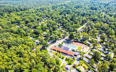 Boslodge: Vue Du Ciel, Zone Résidentielle, Photographie Aérienne, Paysage, Design Urbain, Banlieue, Recours, Parc, Ville Resort, Piscine