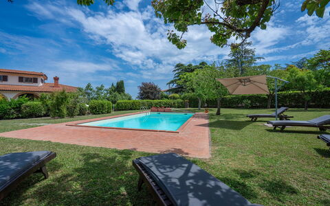 Il Campino, Pool, Montaione: Bleu, Arbuste, Jardin, Piscine, Biens, Hacienda, Pelouse, Ombre, Aménagement Paysager, Villa