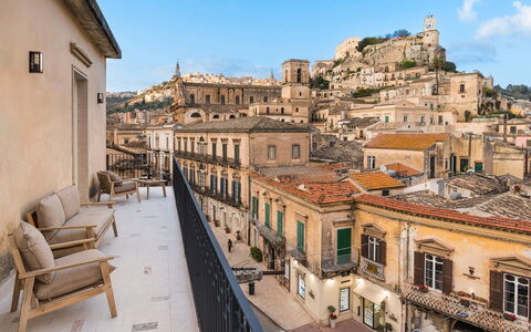 Il Monumento: Quartier, Ville, Établissements Humains, Appartement, Balcon, Hôtel