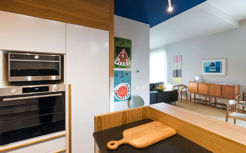 Il Monumento: Design Intérieur, Meubles, Bois, Cuisine, Sol, Plafond, Éclairage, Sol, Comptoir, Pièce