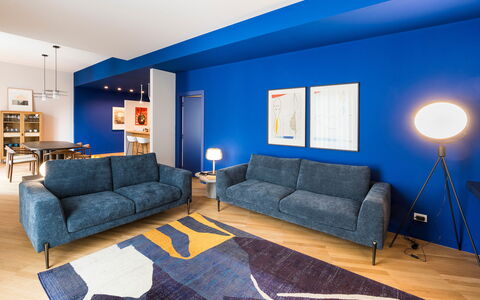 Il Monumento: Meubles, Bleu, Design Intérieur, Canapé, Sol, Sol, Salon, Domicile, Appartement