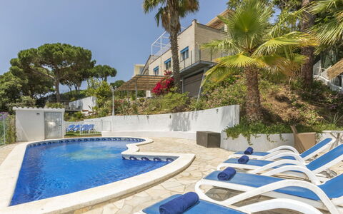 Lloret de Mar 927: Zone Résidentielle, Recours, Appartement, Design Urbain, Piscine, Balcon, Biens, Mobilier De Jardin, Eco Hôtel