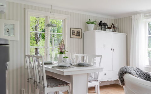 Bygget: Meubles, Design Intérieur, Sol, Bois, Sol, Table, Salle À Manger, Éclairage, Parquet, Domicile