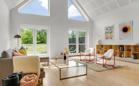 Anelle - 2.5Km from the Sea: Meubles, Sol, Design Intérieur, Sol, Bois, Parquet, Salon, Plafond, Domicile, Chaise
