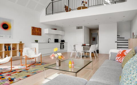 Anelle - 2.5Km from the Sea: Meubles, Design Intérieur, Sol, Sol, Canapé, Plafond, Bois, Chaise, Table, Salon