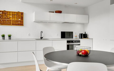 Anelle - 2.5Km from the Sea: Meubles, Design Intérieur, Cuisine, Sol, Comptoir, Cabinetry, Sol, Appareil De Cuisine, Bois, Plafond