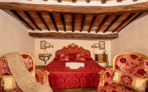 Portanuova Home, Colle Val D'elsa: Meubles, Mur, Design Intérieur, Bois, Chambre, Lit, Textile, Drap De Lit, Literie, Linge