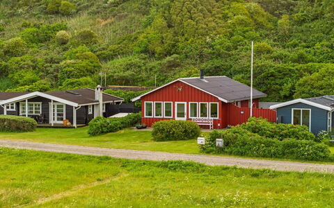 Blia - 120M to the Fjord: Biens, Ombre, Allée, Ferme