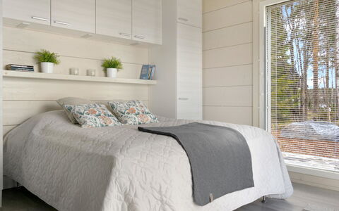 Tervaranta: Meubles, Chambre, Bois, Design Intérieur, Lit, Sol, Sol, Plafond, Linge, Literie