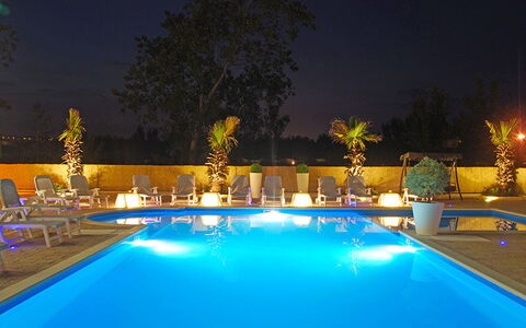 Tortoreto Apartment Close To The Sea, Ac,wi -fi: Piscine, L'Eau, Mobilier De Jardin, Meubles, Recours, Balancelle, Composite, Chaise, Eco Hôtel, Loisir