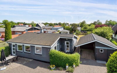 Dreng - 250M from the Sea