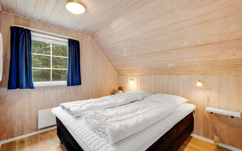 Thiodver - 850M from the Sea: Bois, Domicile, Maison, Chalet, Dur, Plafond, Tache De Bois, Chambre, Lit, Planche