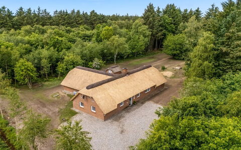 Ulf - 2Km from the Sea: Maison, Domicile, Zone Résidentielle, Toit, Chalet, Lot Terre, Biens, Cour, Jardin, Siding