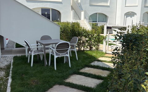 Perla Costa Conero: Ombre, Hacienda, Cour, Aménagement Paysager, Mobilier De Jardin, Gazon Artificiel, Arrière-Cour, Piscine, Villa