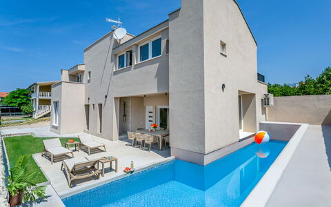 Ivica & Marica: Piscine, Composite, Biens, Villa, Recours, Hôtel, Cour, Balcon, Eco Hôtel, Manoir